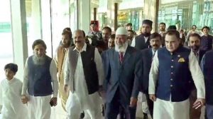 ممتاز اسلامی اسکالر ڈاکٹر ذاکر نائیک 10 روزہ دورے پرکل کراچی پہنچیں گے