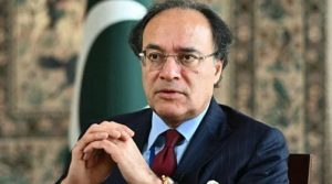 عالمی غیر یقینی صورتحال میں علاقائی تجارت کو فروغ دیا جانا چاہیے: وزیر خزانہ