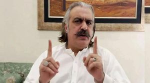 مجھے اپنے لیڈر سے ملاقات سے روکا، وزیراعظم سے کہتا ہوں اب آپ کا کوئی ایم این اے کے پی میں داخل ہوکر دکھائے: علی امین