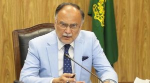 5 سال میں ملکی برآمدات 60 ارب ڈالر تک لے جانے کیلئے پلان تیار کرنے کی ہدایت