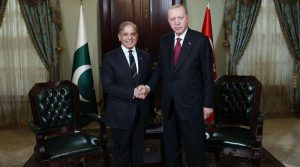 وزیراعظم کی استنبول میں ترک صدر سے ملاقات، علاقائی اور عالمی امور پر تبادلہ خیال
