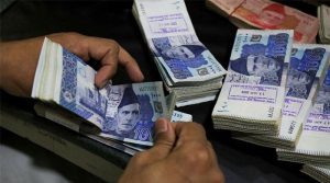 تنخوا ہ داروں کو ریلیف کیلئے بچت اسکیموں اور بینک ڈپازٹ پر ٹیکس میں 2 فیصد اضافے پر غور