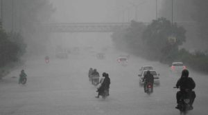 ملک بھر میں حالیہ مون سون بارشوں کے دوران 53 بچوں سمیت 100 سے زائد افراد جاں بحق