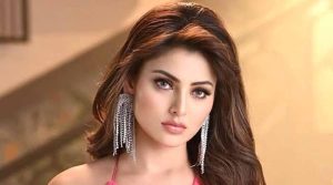 آئی فون کے بعد لندن کے ائیرپورٹ سے اروشی روٹیلا کا جیولری سے بھرا بیگ چوری، قیمت کیا تھی؟