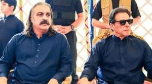 علی امین اگر صوبے میں امن و امان قائم نہیں کرسکتے تو استعفیٰ دے دینا چاہیے: عمران خان