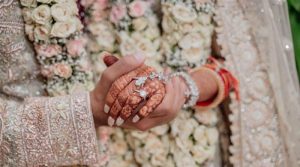 بیسٹ فرینڈ کے شوہر سے شادی کرنیوالی معروف بھارتی اداکارہ کی طلاق کی خبریں زیرگردش