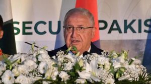 ترکیے ہر مشکل گھڑی میں پاکستان کے ساتھ شانہ بشانہ کھڑا رہے گا: ترک وزیر دفاع