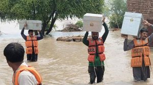 دریائے چناب میں اونچے درجے کا سیلاب، مظفر گڑھ میں سیکڑوں دیہات ڈوب گئے