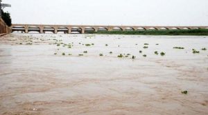 دریائے سندھ میں آج انتہائی اونچے درجے کا سیلاب متوقع، قریبی علاقوں سے نقل مکانی جاری
