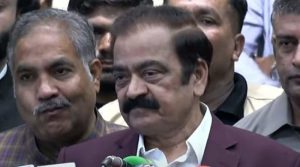 عمران اور انکے چند ساتھی ملک میں سیاست نہیں فتنہ فساد چاہتے ہیں: رانا ثنااللہ