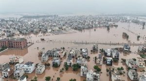 سرکاری افسران سیلاب متاثرہ علاقوں میں سوشل میڈیا پر اپنی تشہیر میں مصروف ہیں، سینیٹ میں تحریک جمع