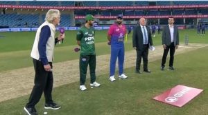 یو اے ای کا پاکستان کیخلاف ٹاس جیت کر فیلڈنگ کا فیصلہ