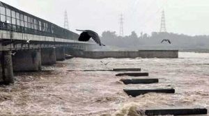 دریاؤں میں پانی کا بہاؤ نارمل ہوگیا، متاثرہ علاقوں میں بھی سیلابی پانی اترنے گا