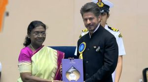 33 سال کا انتظار ختم، شاہ رخ خان نے بالآخر پہلا نیشنل فلم ایوارڈ حاصل کرلیا