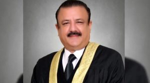 جسٹس طارق جہانگیری کی ڈگری منسوخی کا کراچی یونیورسٹی کا فیصلہ معطل