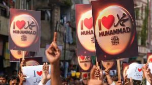 بھارت میں ’آئی لَو محمدﷺ‘ مہم کے بعد مسلمانوں کیخلاف کریک ڈاؤن تیز، بریلی میں متعدد عمارتیں گرادی گئیں