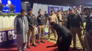 سندھ کےکچےکے 72 ڈاکوؤں نے ہتھیار ڈال دیے