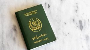 نئے پاسپورٹ میں اب والد کیساتھ والدہ کا نام بھی درج ہوگا، نئی بک لیٹس کی چھپائی شروع
