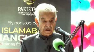 خواجہ آصف نے قومی ائیر لائن کے برطانیہ فلائٹ آپریشن کی بحالی کا افتتاح کردیا، پہلی پرواز آج مانچسٹر روانہ ہوگی