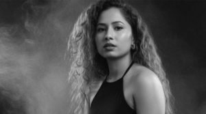 پیٹرول چھڑک کر خود کو آگ لگانے والی نیپالی گلوکارہ دم توڑ گئی