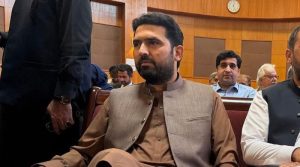 صوبے کا چیف ایگزیکٹو ہوں، کور کمانڈر مبارکباد دینے آئے تھے: وزیر اعلیٰ کے پی