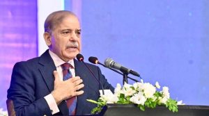 ‘ تعلیم پر 500 ارب روپے بھی خرچ کرنا پڑے تو کریں گے’، وزیر اعظم نے لیپ ٹاپ اسکیم کا افتتاح کر دیا