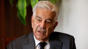 بھارت ہمیں مشرقی، مغربی محاذوں پر مصروف رکھنا چاہتا ہے، مشرقی محاذ پرجوتے پڑے مودی تو چپ ہی کرگیا: وزیردفاع