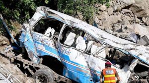 مکران کوسٹل ہائی وے پر کوچ اور ایل پی جی ٹرک میں تصادم سے7 افراد جاں بحق