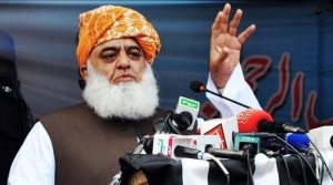 27 ویں آئینی ترمیم کو مکمل طور پر مسترد کرتے ہیں: فضل الرحمان