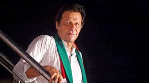 عمران خان صحتمند ہیں، اڈیالہ جیل آنے والے ہر شخص کی ان سے ملاقات کروائی جاتی ہے: جیل ذرائع