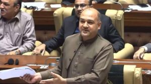 اپوزیشن لیڈر کا کراچی میں چالان کی رقم کم کرنے کا مطالبہ