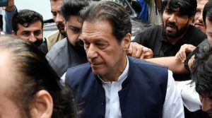 عمران خان سے ملاقات، اسپتال کے اکاؤنٹ ڈی فریز کیس، جج پی ٹی آئی کے وکلا کا انتظار کرتے رہے، کوئی پیش نہ ہوا