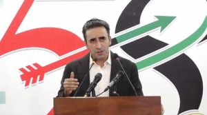 اٹھارہویں ترمیم اور این ایف سی ایوارڈ کے ساتھ کھیلنے والے آگ کے ساتھ کھیل رہے ہیں: بلاول