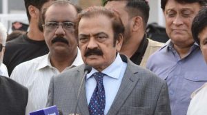 عمران خان سے فیملی کی ملاقات ہوئی، ملاقات آپکا حق ہے مگر سیاست نہ کریں: رانا ثنا اللہ