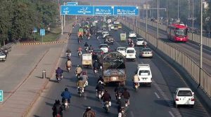 ڈرائیونگ کی عمر 16 سال مقرر، مستقبل میں ای چالان مزید سخت کرنے کا فیصلہ