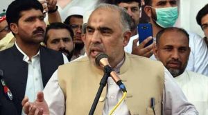 کسی میں جرات نہیں کے پی میں گورنر راج لگائے: اسد قیصر