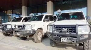 کے پی حکومت نے و فاق کی ناقص قرار دی گئی 3 بلٹ پروف گاڑیاں اب تک واپس نہ کیں