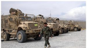 افغان طالبان کا بگرام ائیربیس پر فوجی ساز و سامان کی تیاری کا دعویٰ، امریکی جریدے نے بھانڈا پھوڑ دیا