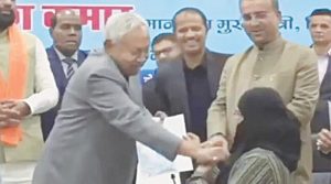 وزیراعلیٰ بہار کی جانب سے نقاب کھینچنے پر مسلم خاتون ذہنی دباؤ کا شکار، سرکاری ملازمت نہ لینےکا فیصلہ