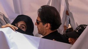 عمران اور بشریٰ بی بی کو 17، 17 سال قید کی سزا، 1کروڑ 64 لاکھ روپے جرمانہ بھی عائد