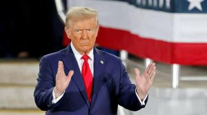 ٹرمپ انتظامیہ نے گرین کارڈ لاٹری پروگرام معطل کرنے کا اعلان کردیا