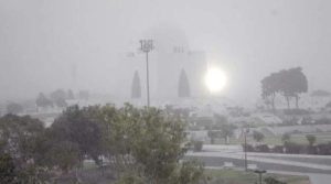 کراچی میں دھند کے باعث حد نگاہ متاثر، کئی بین الاقوامی پروازیں دیگر ائیرپورٹس منتقل