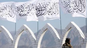 افغان طالبان کی جانب سے منشیات اور شراب کی اسمگلنگ کے الزام میں 11 افراد کو سرِعام کوڑے مارنے کی سزا