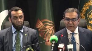 قومی ائیر لائن کی نجکاری سے حکومت کو 55 ارب روپے ملیں گے: مشیر نجکاری محمد علی