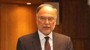 لائیو پروگرام کے دوران مداخلت، احسن اقبال نے وضاحت پیش کردی