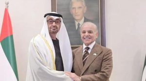 وزیراعظم شہباز شریف اماراتی صدر سے ملاقات کیلئے رحیم یار خان پہنچ گئے