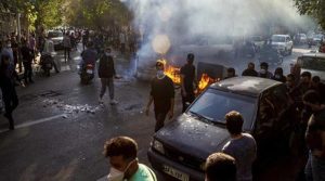 ایران میں مہنگائی کیخلاف پُرتشدد مظاہرے، جھڑپوں میں 6 افراد جاں بحق