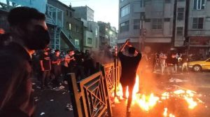 ایران میں پُرتشدد مظاہرے جاری، 100 مسلح فسادی گرفتار، مجموعی ہلاکتیں 65 تک پہنچ گئیں