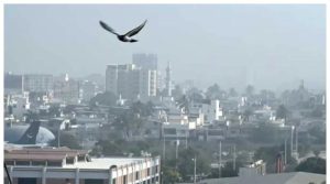 کراچی شدید سرد موسم کی لپیٹ میں، کم سے کم پارہ 6 ڈگری تک چلا گیا