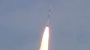 بھارت کا زمین کی نگرانی کرنے والی سیٹلائٹ خلا میں بھیجنے کا مشن ناکام